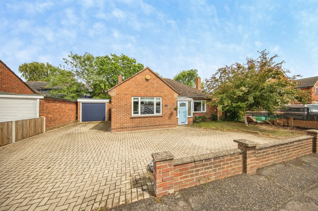 3 bed house for sale — Parsons Heath, Colchester