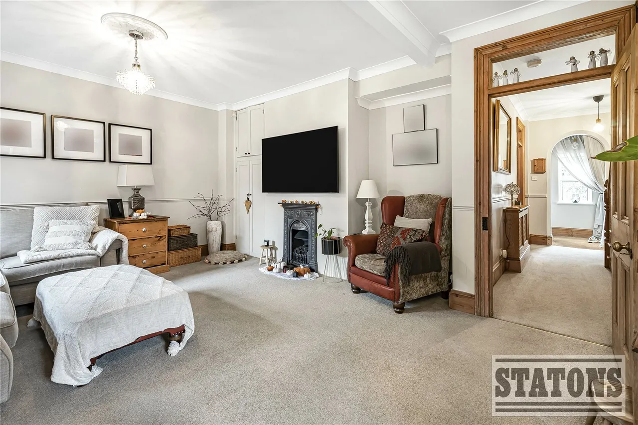 Dellsome Lane, Welham Green, Herts, AL9 7NF, photo 5