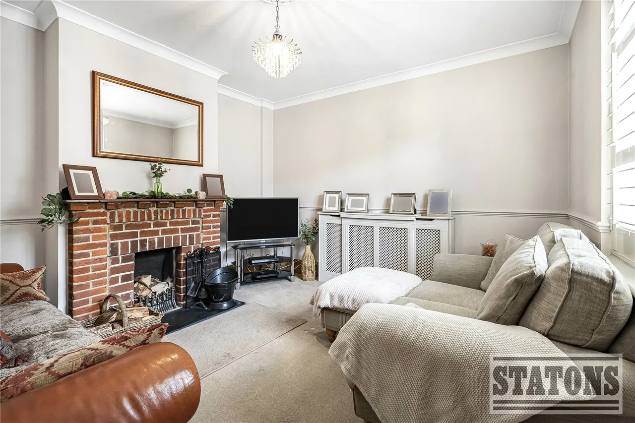 Dellsome Lane, Welham Green, Herts, AL9 7NF, photo 4