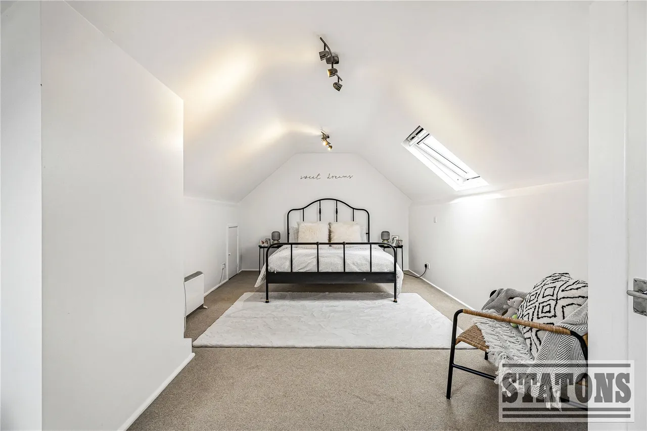 Dellsome Lane, Welham Green, Herts, AL9 7NF, photo 15