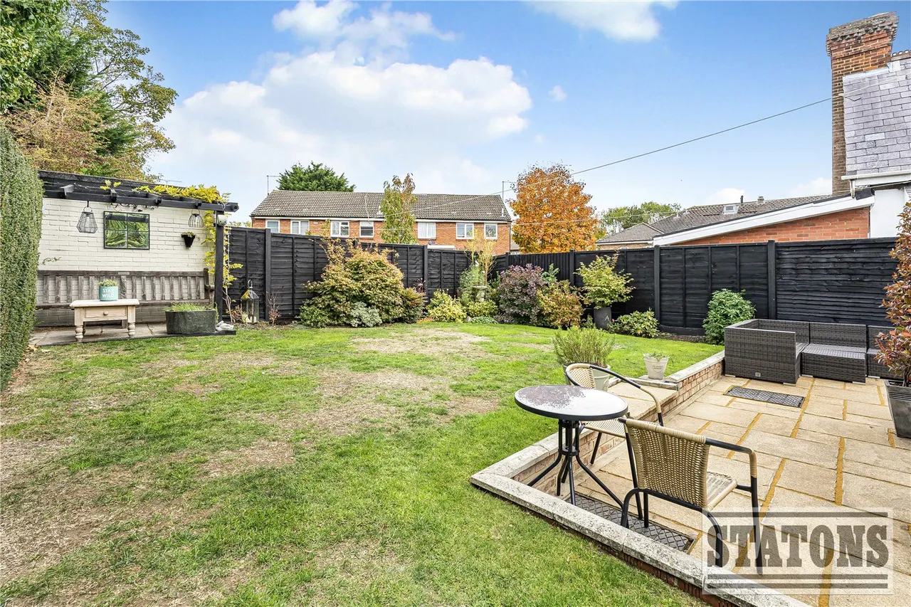 Dellsome Lane, Welham Green, Herts, AL9 7NF, photo 16