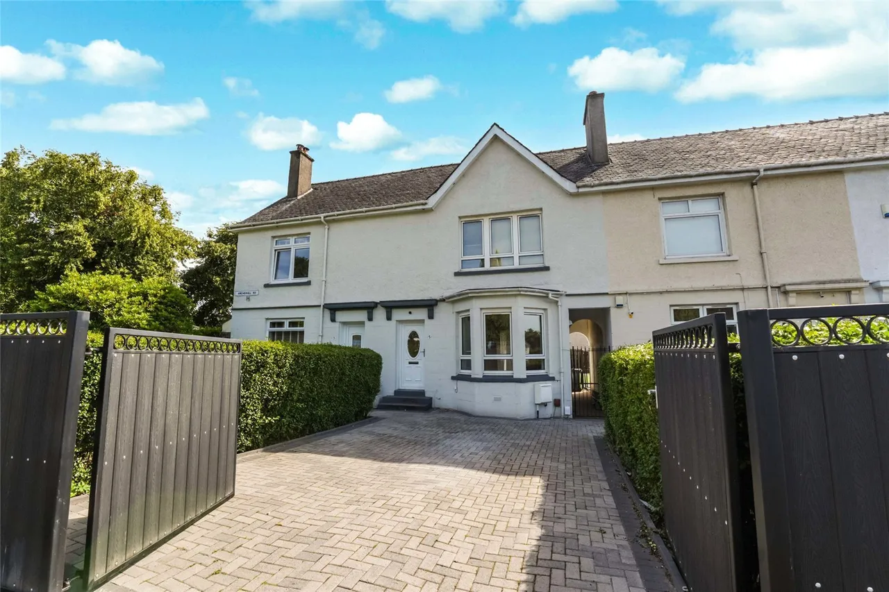 3 bed house for sale — Archerhill Road, Knightswood, Glasgow, G13