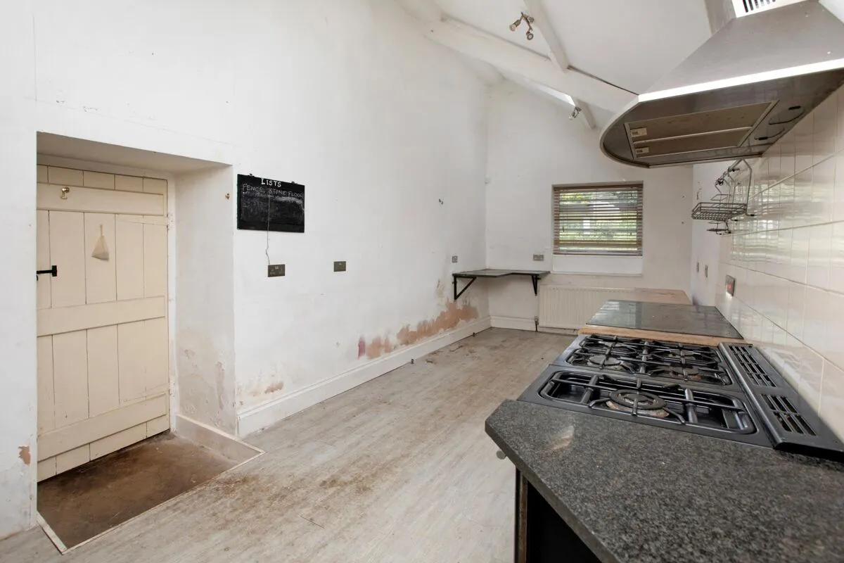 Easton Court, Chagford, TQ13, photo 7