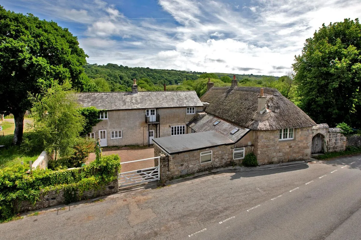 Easton Court, Chagford, TQ13, photo 2