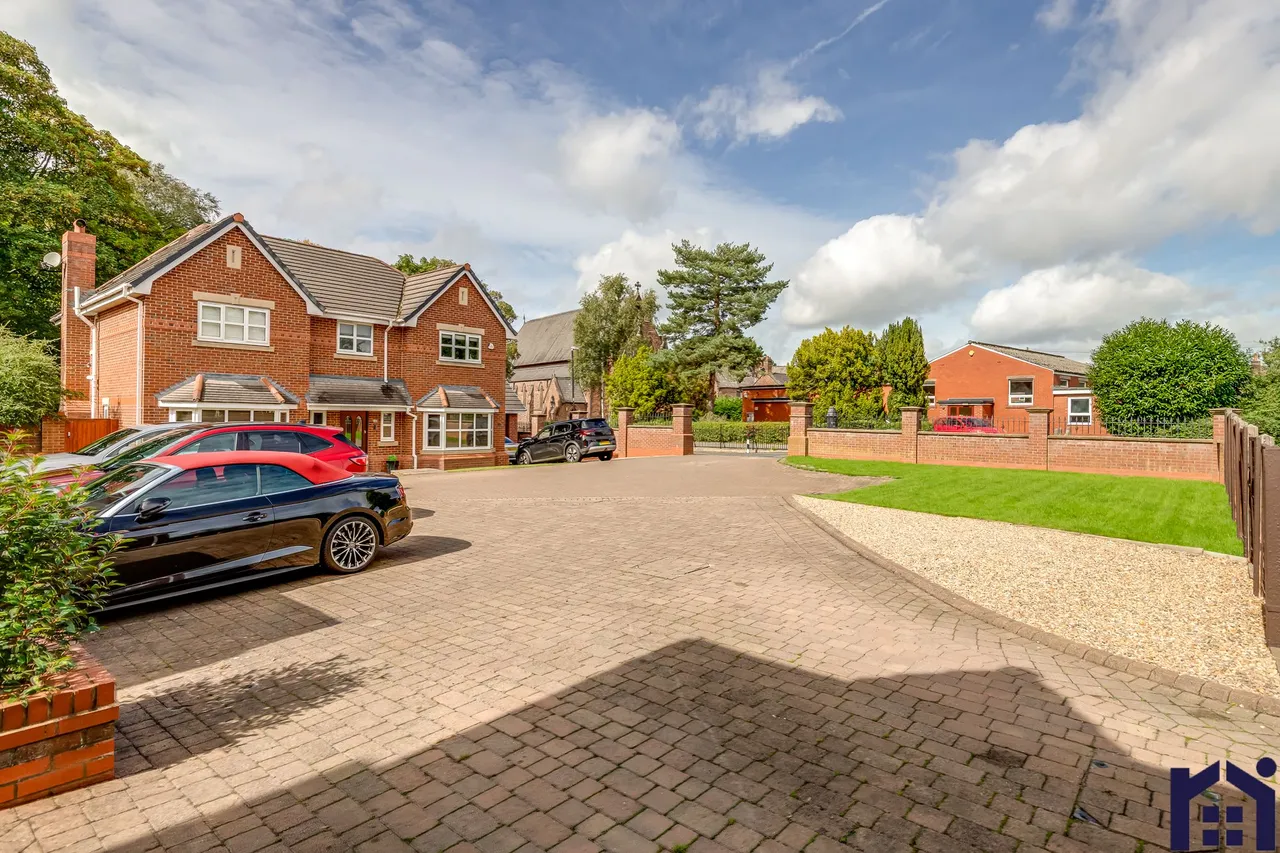 Church Gardens, Euxton, Chorley, PR7 6LF, photo 6