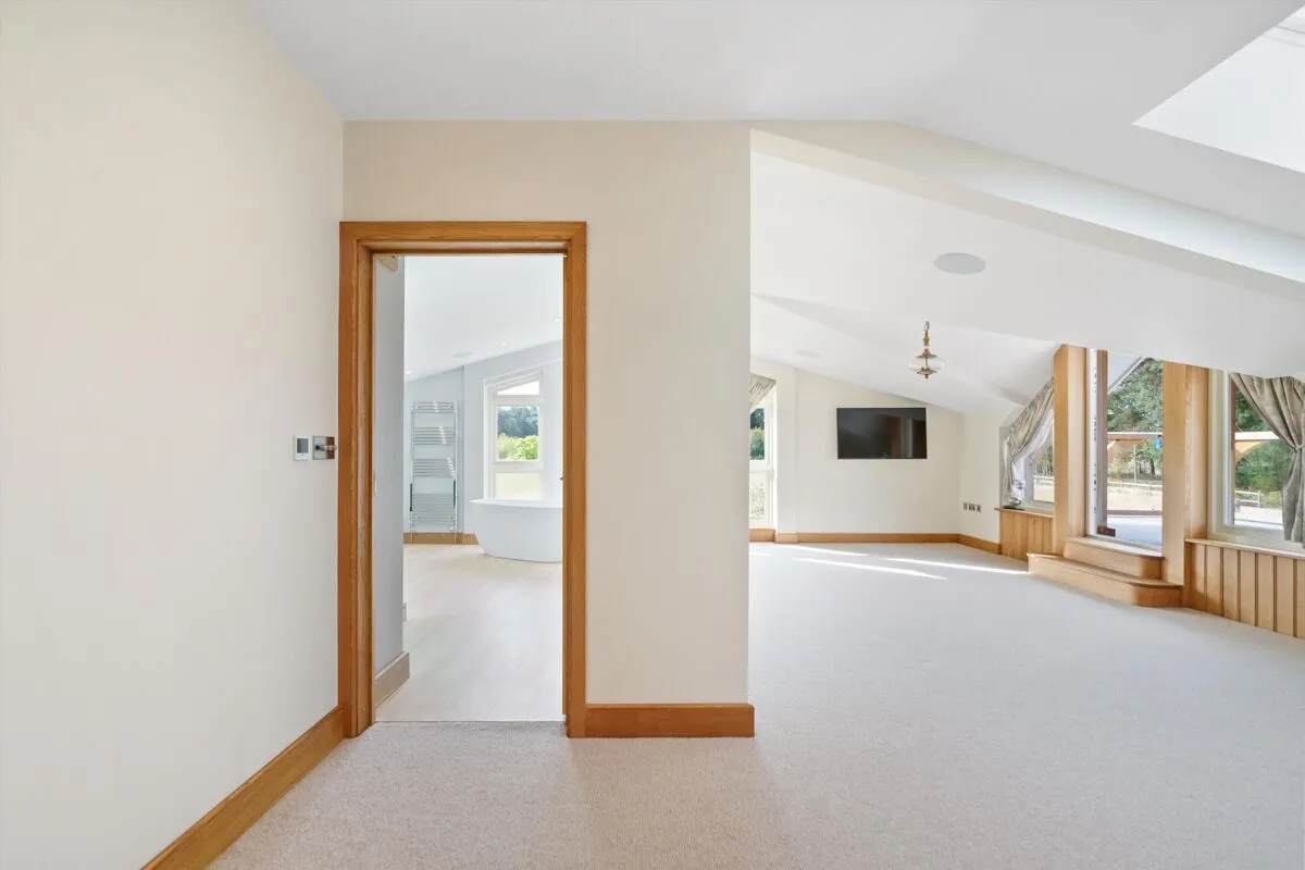 Grange Road, Tilford, GU10, photo 12