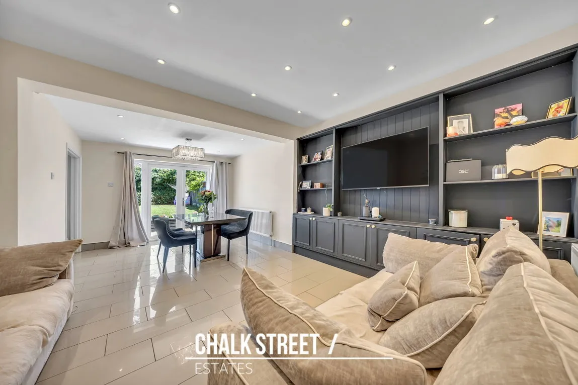 Front Lane, Upminster, RM14 1XW, photo 4
