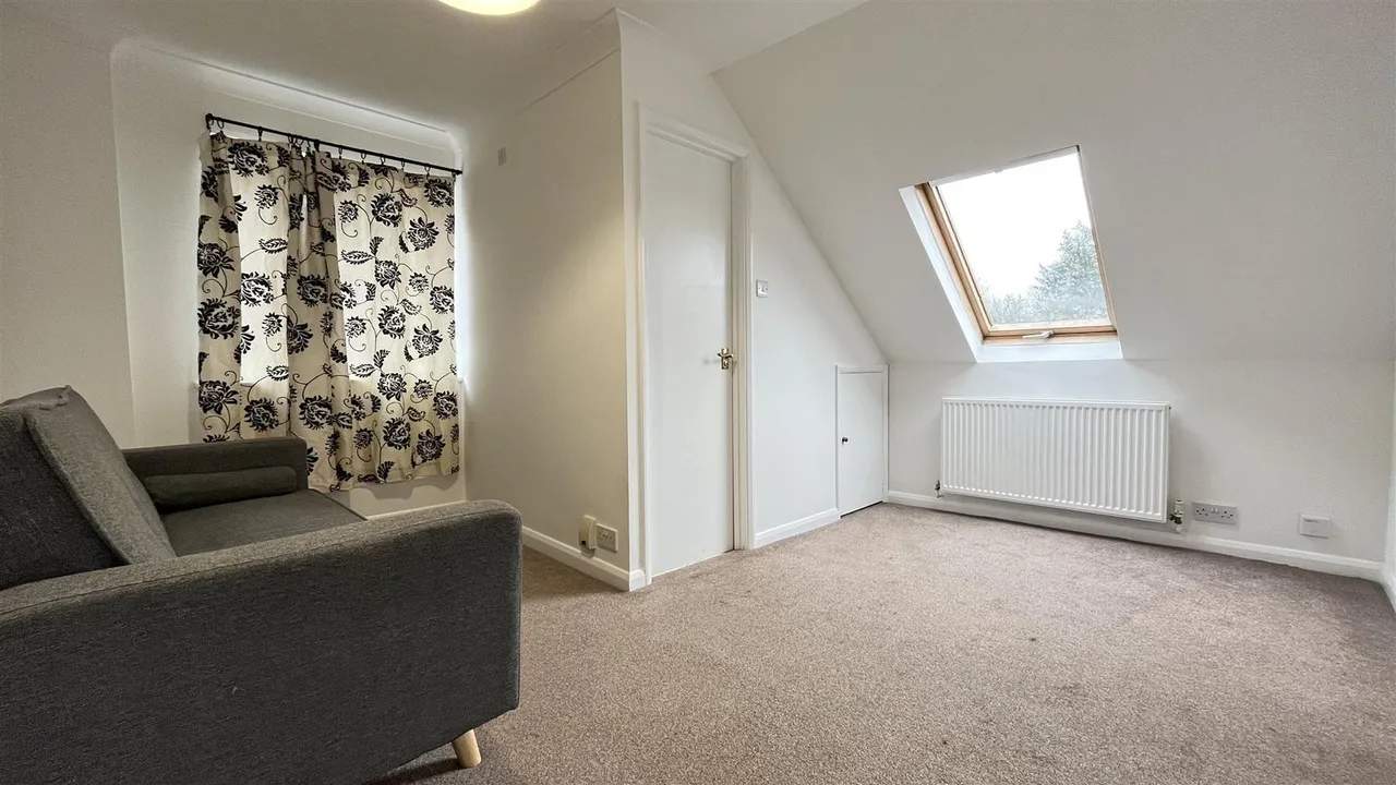 Cedar Road, Sutton, Surrey, SM2 5DJ, photo 2