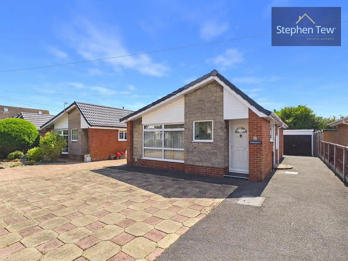 2 bed house for sale, Willowcroft Drive, Hambleton, FY6