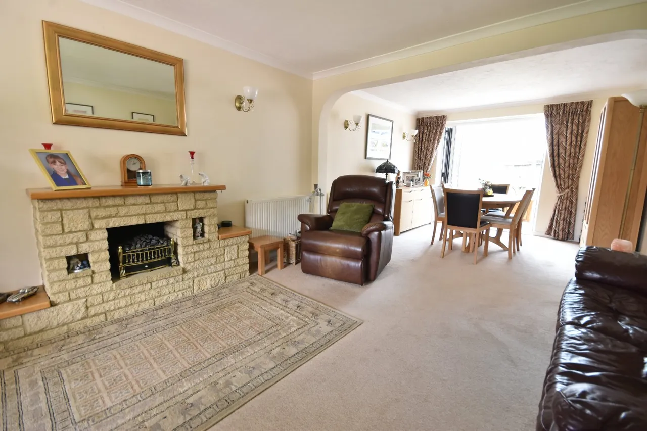 Hayes Walk, Smallfield, RH6, photo 11