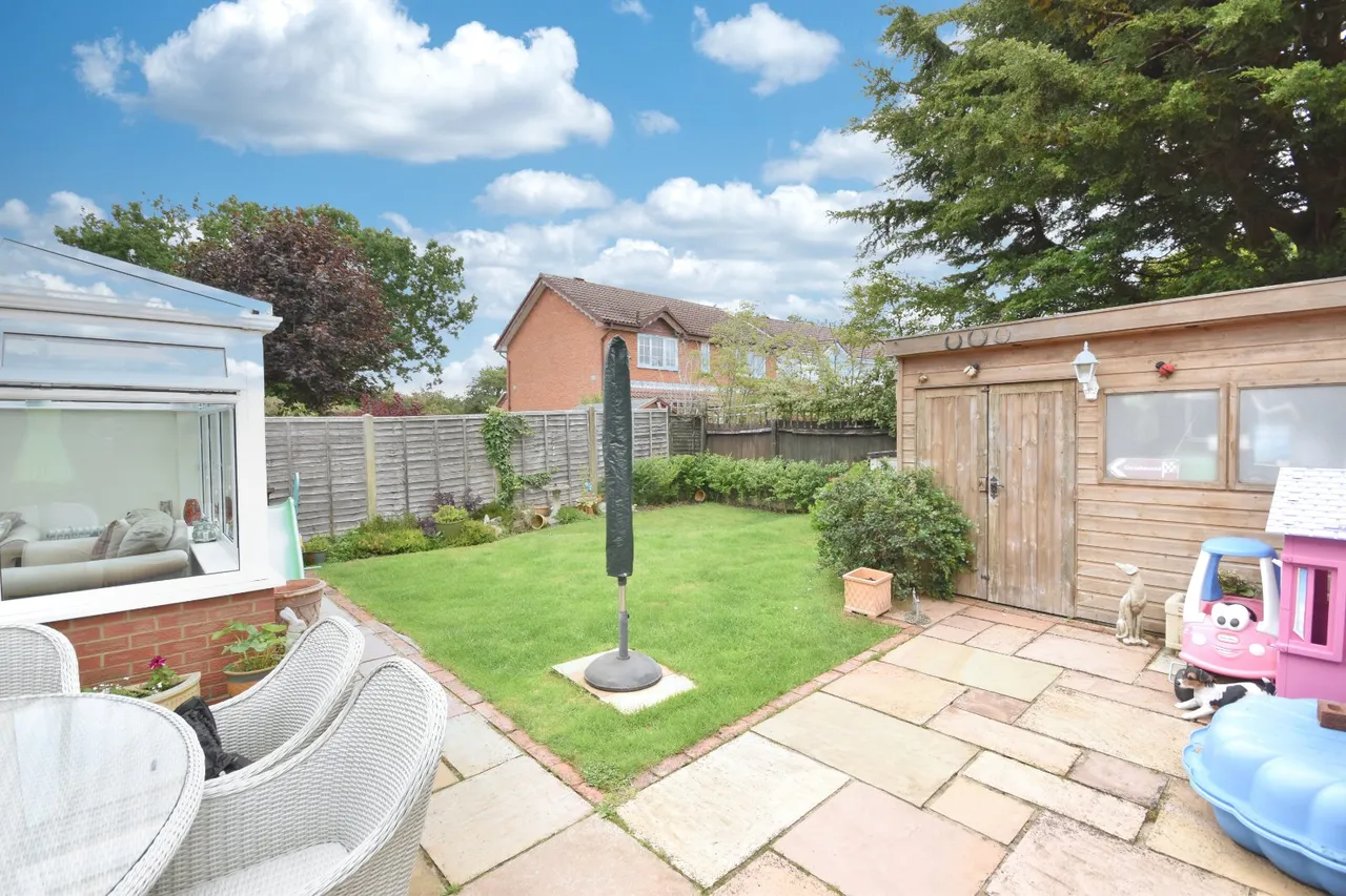 Hayes Walk, Smallfield, RH6, photo 19