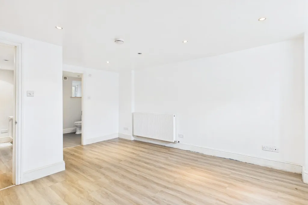 Aynam Road, Kendal, LA9, photo 11