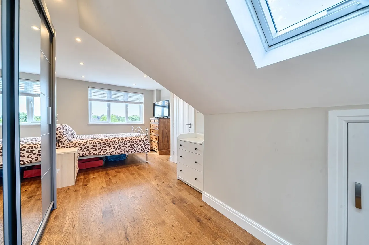 Birch Tree Avenue, BR4, photo 15