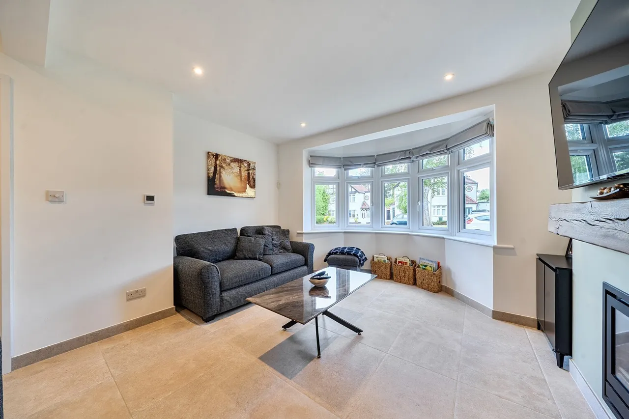 Birch Tree Avenue, BR4, photo 13