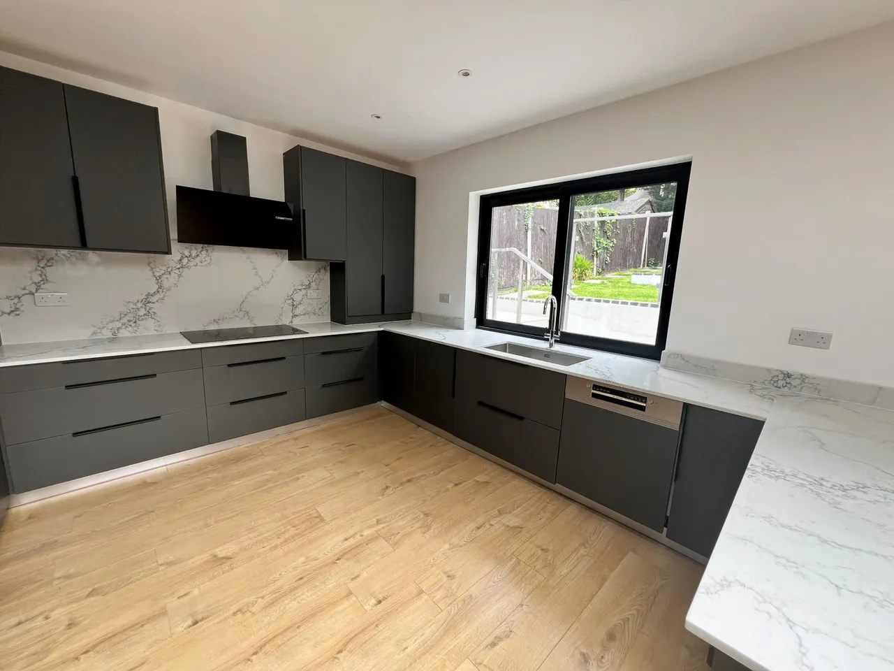 Donnington Road, Worcester Park, KT4, photo 4