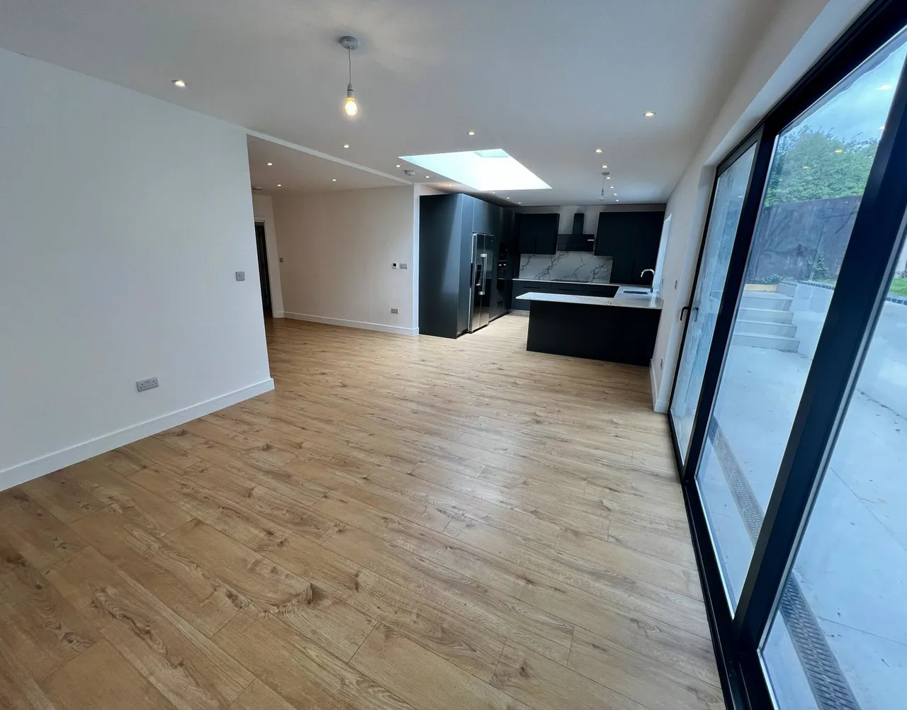 Donnington Road, Worcester Park, KT4, photo 11