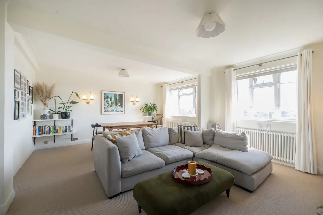 3 bed flat for sale, Ashford Road, Cricklewood, NW2