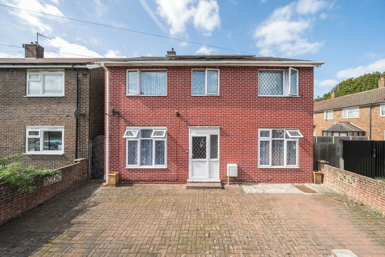 6 bed house for sale, Chalcombe Road, SE2