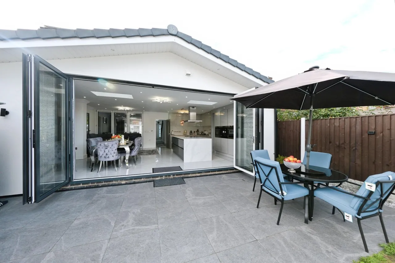 Runswick Drive, Nottingham, NG8, photo 29