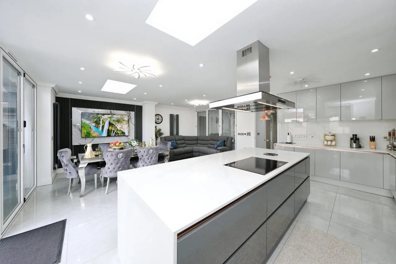 Runswick Drive, Nottingham, NG8, photo 6