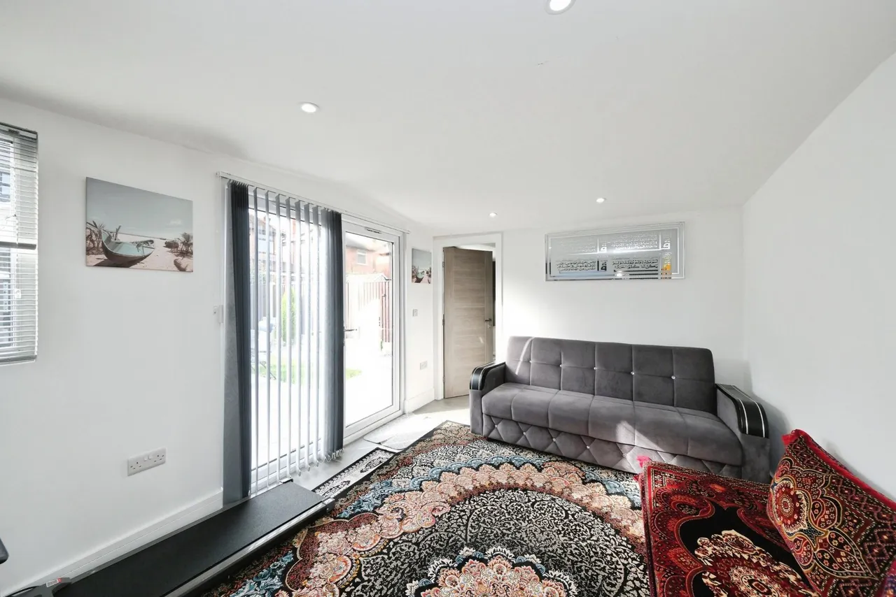 Runswick Drive, Nottingham, NG8, photo 22