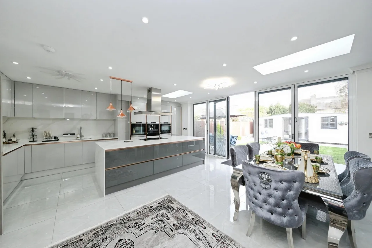 Runswick Drive, Nottingham, NG8, photo 5