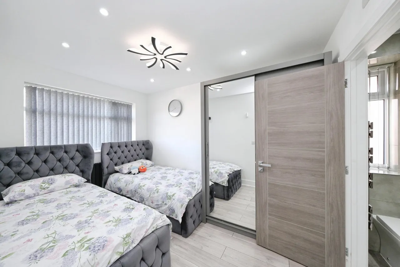 Runswick Drive, Nottingham, NG8, photo 19
