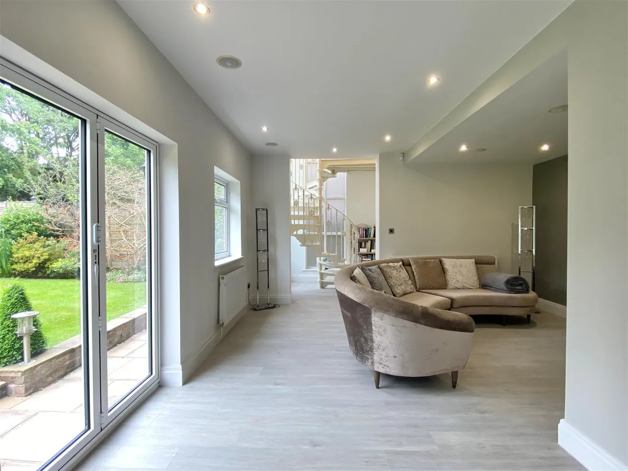 Buxton Road, Disley, SK12, photo 8