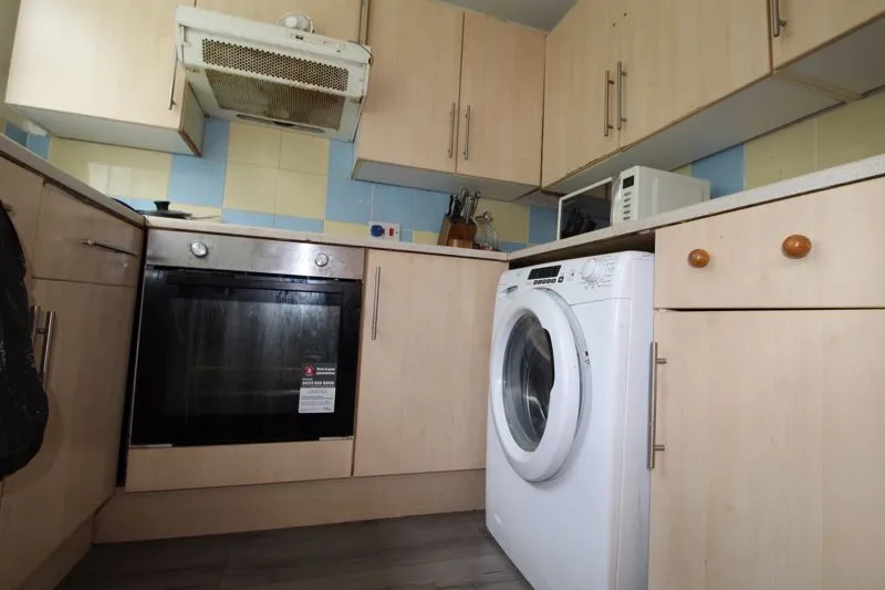 Downs Road, Luton LU1 1QR, photo 12