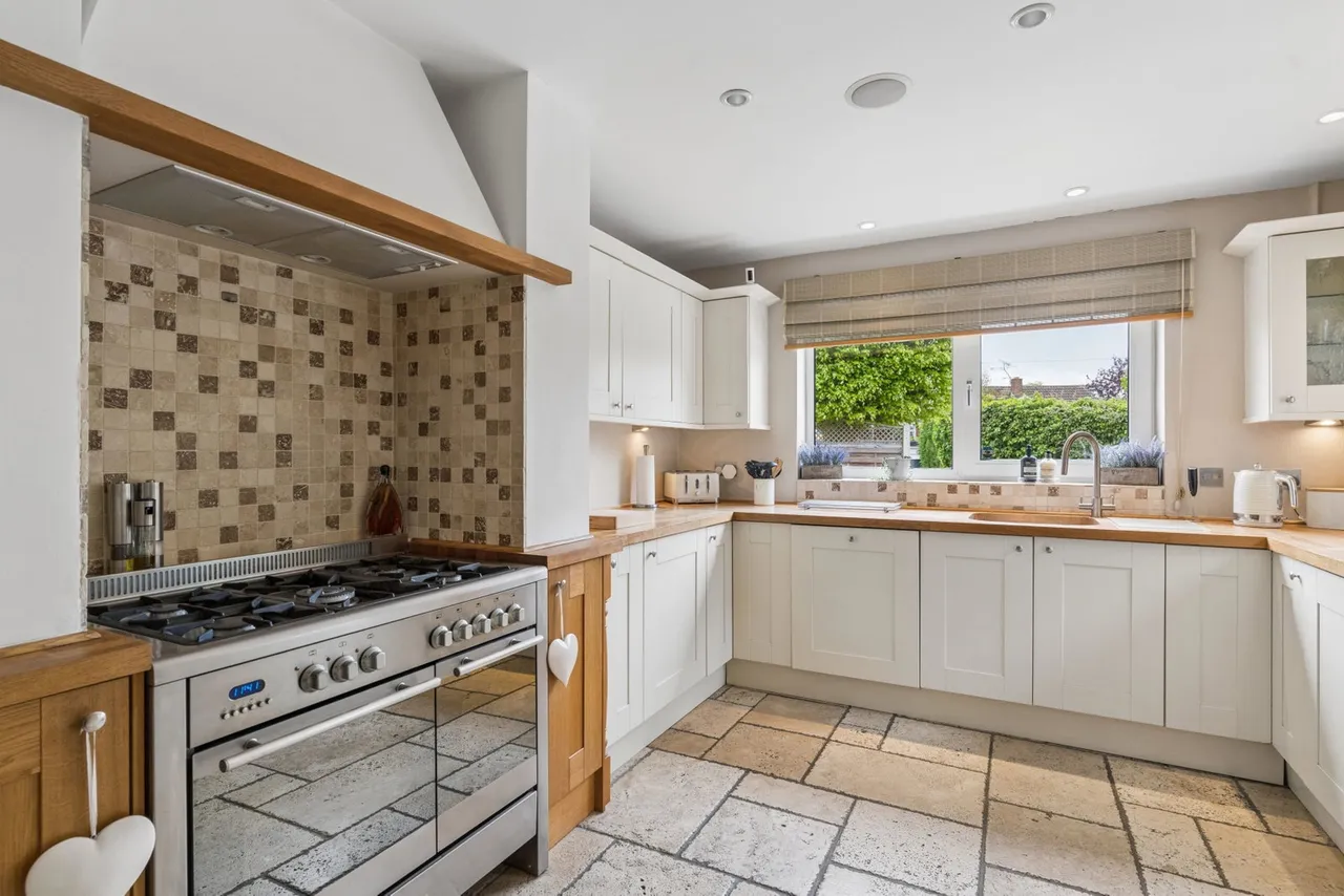 Seamons Close, Dunstable, LU6, photo 11