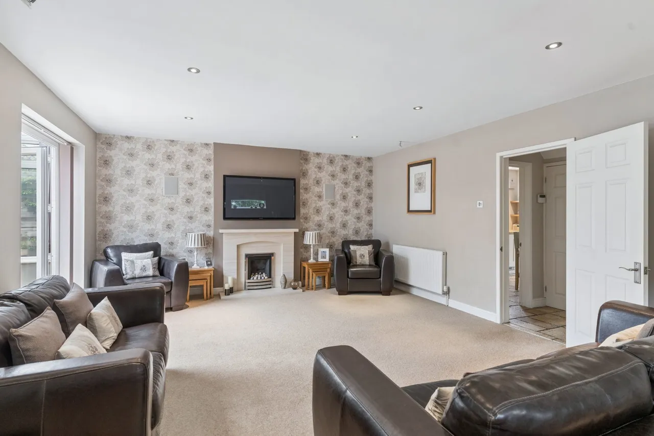 Seamons Close, Dunstable, LU6, photo 13