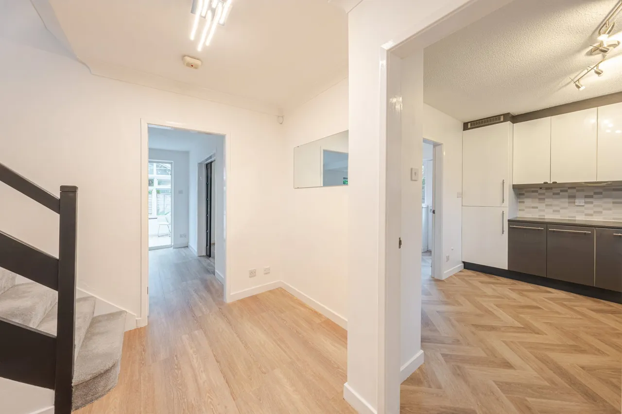 Burleigh Close, Balsall Common, photo 8