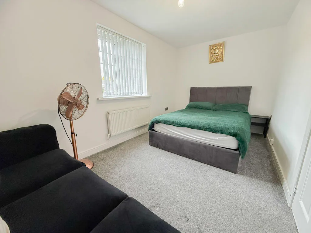 Canterbury Close, Erdington, B23, photo 16
