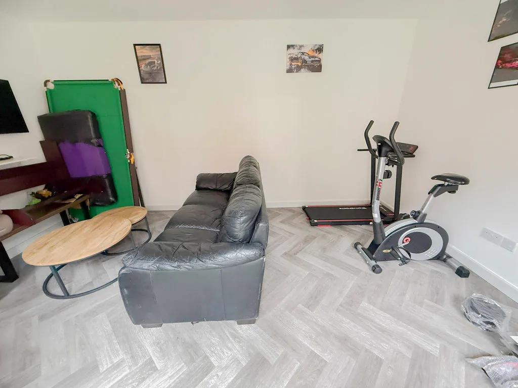 Canterbury Close, Erdington, B23, photo 29