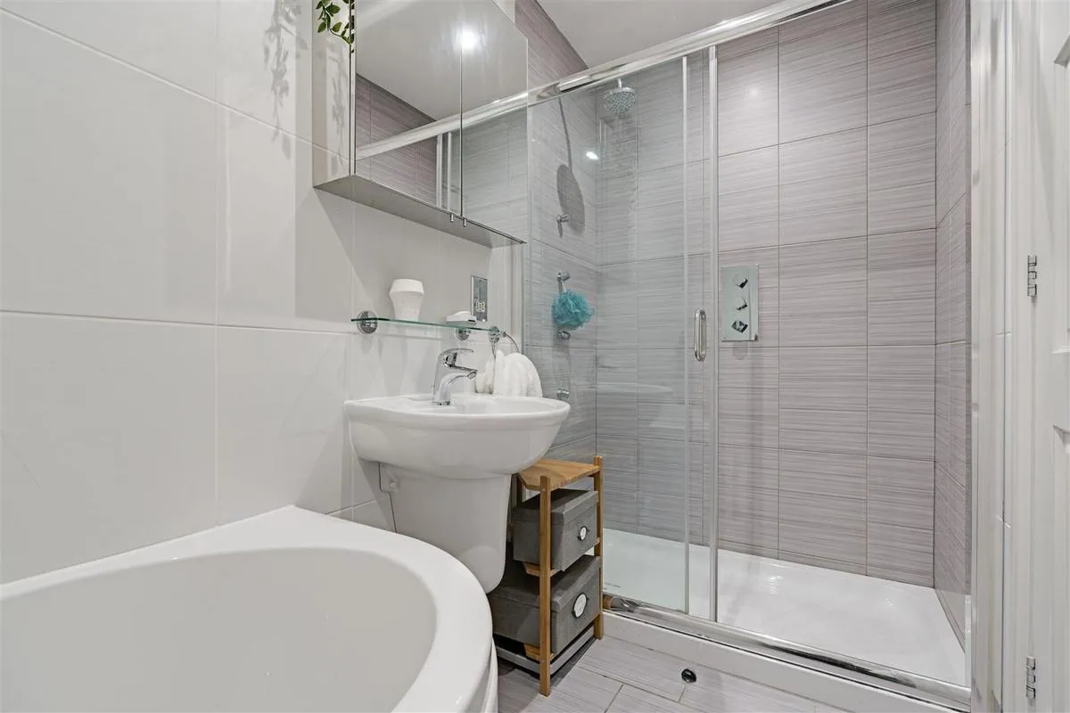 Warstone Lane, Birmingham, B18, photo 18