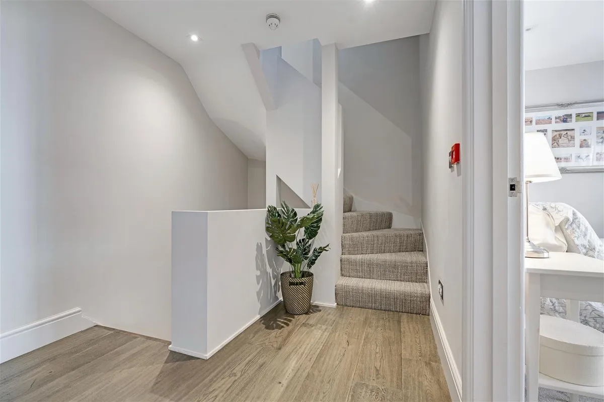 Warstone Lane, Birmingham, B18, photo 11