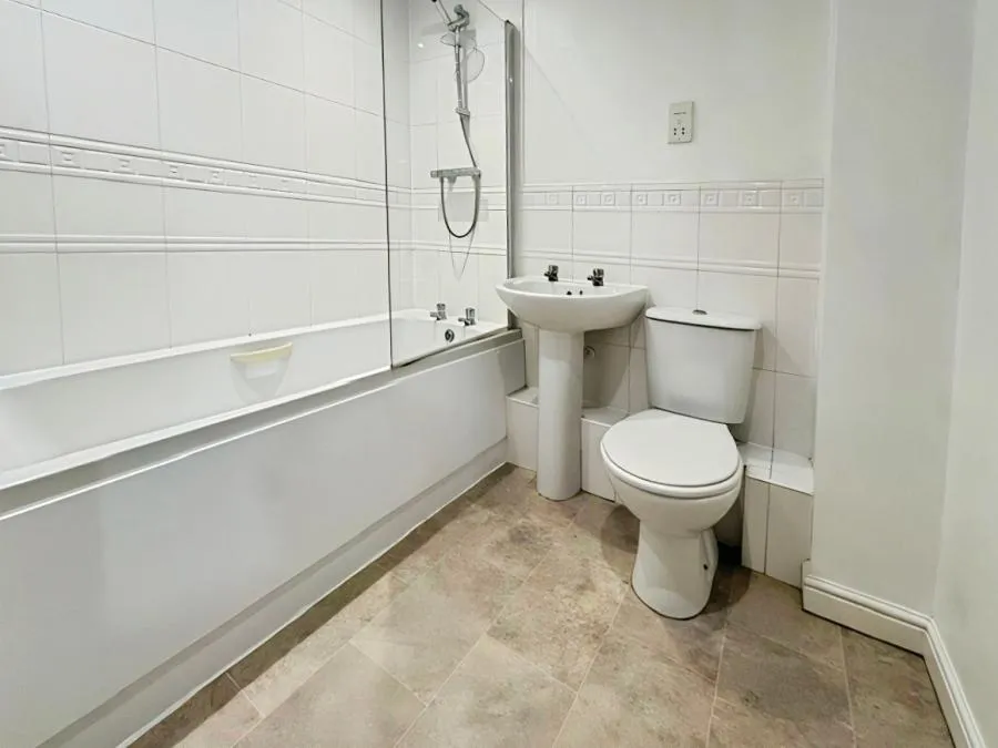 Coxhill Way, Aylesbury, HP21, photo 10