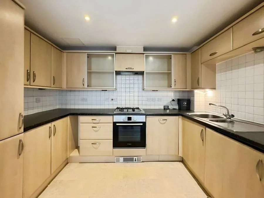 Coxhill Way, Aylesbury, HP21, photo 4