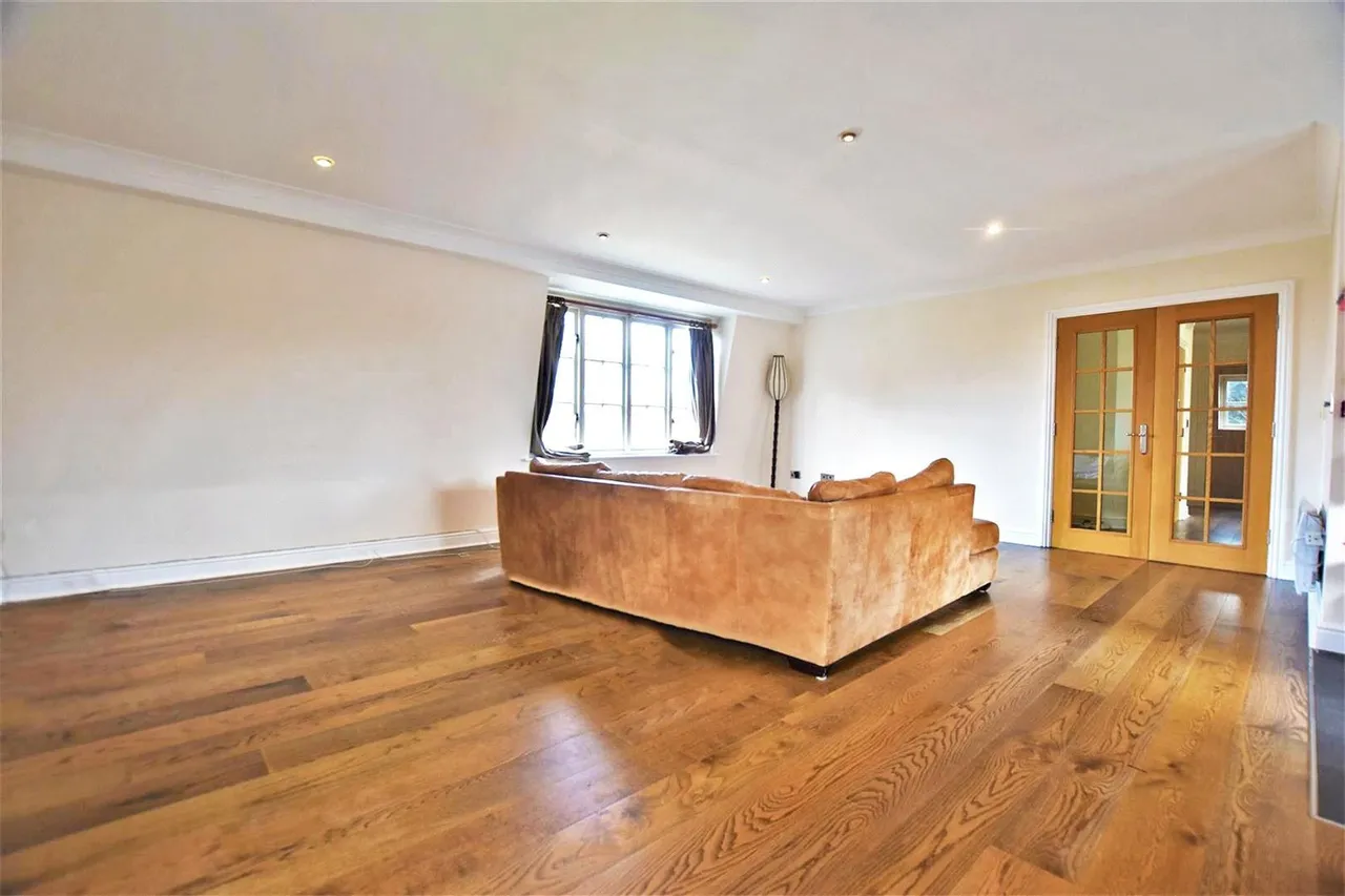 Abbey Mews, Isleworth, TW7, photo 2