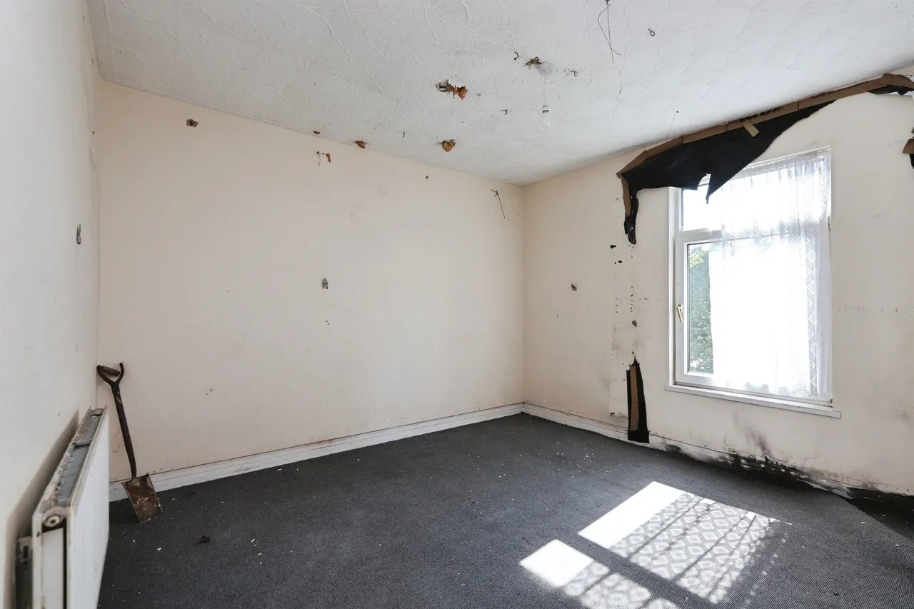 Dove Hill, Royston, Barnsley, photo 11