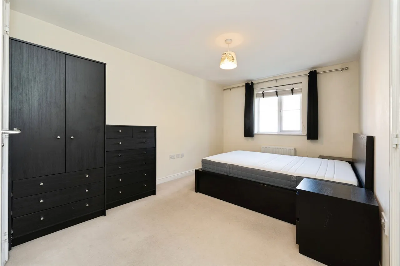 Plantation Close, Bushey, WD23, photo 5