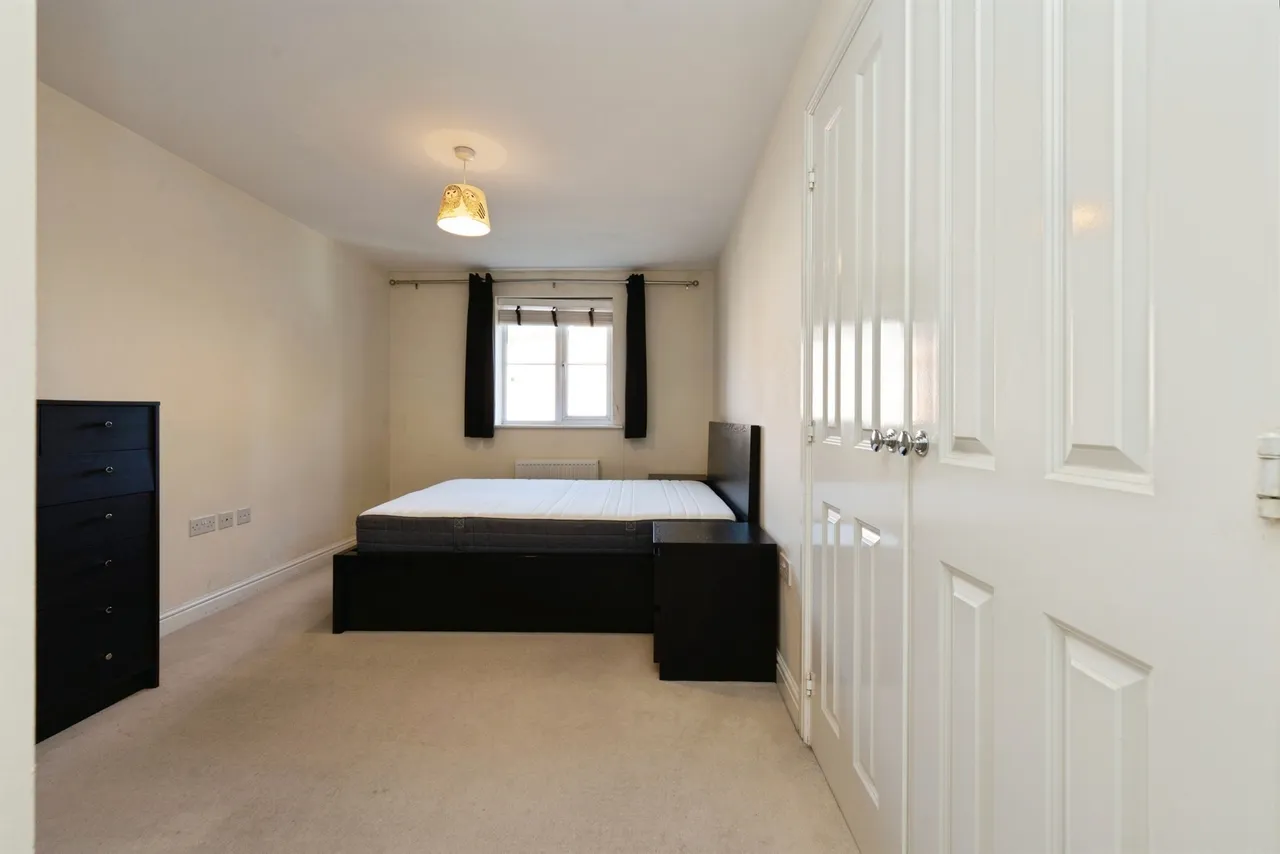 Plantation Close, Bushey, WD23, photo 15