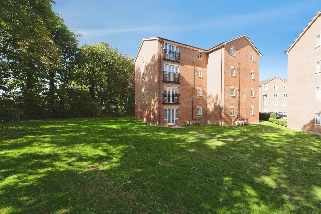 Plantation Close, Bushey, WD23, photo 14