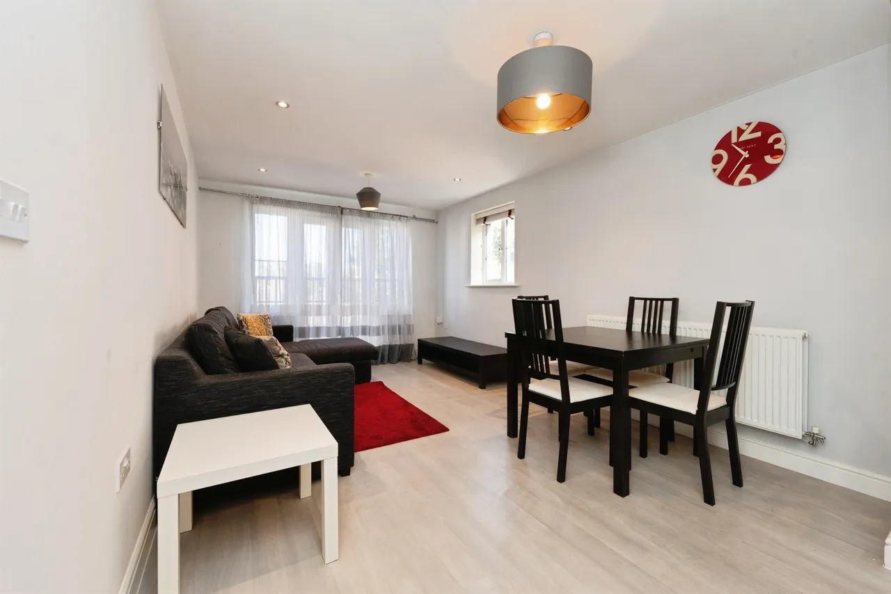 Plantation Close, Bushey, WD23, photo 8