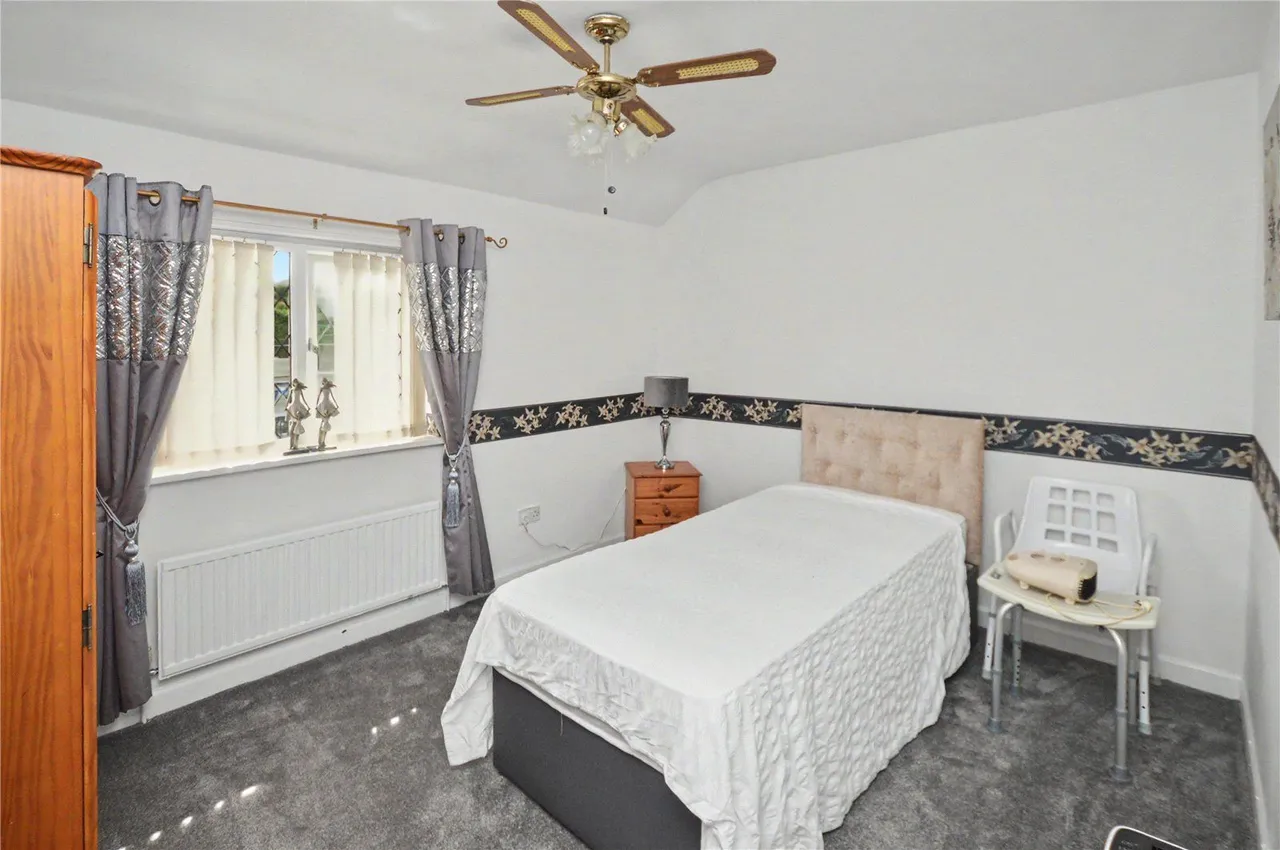Intake Lane, Middleton, LS10, photo 9