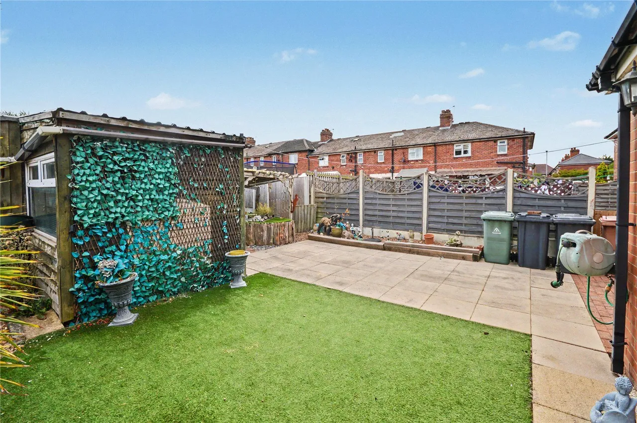 Intake Lane, Middleton, LS10, photo 12