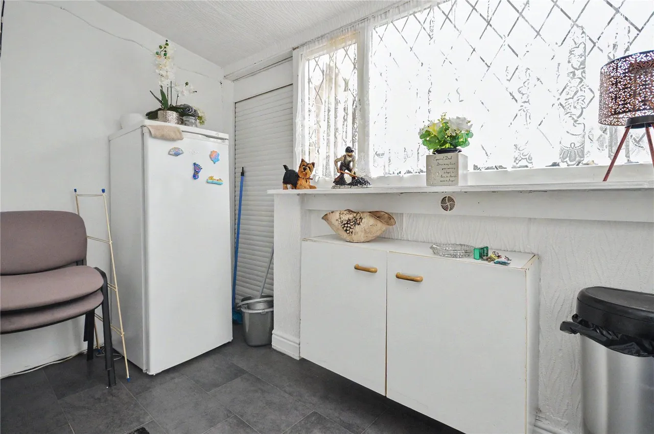 Intake Lane, Middleton, LS10, photo 6