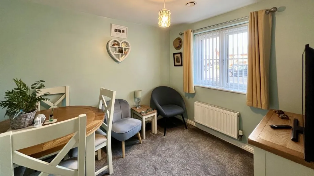 Pintail Close, Scunthorpe, photo 8