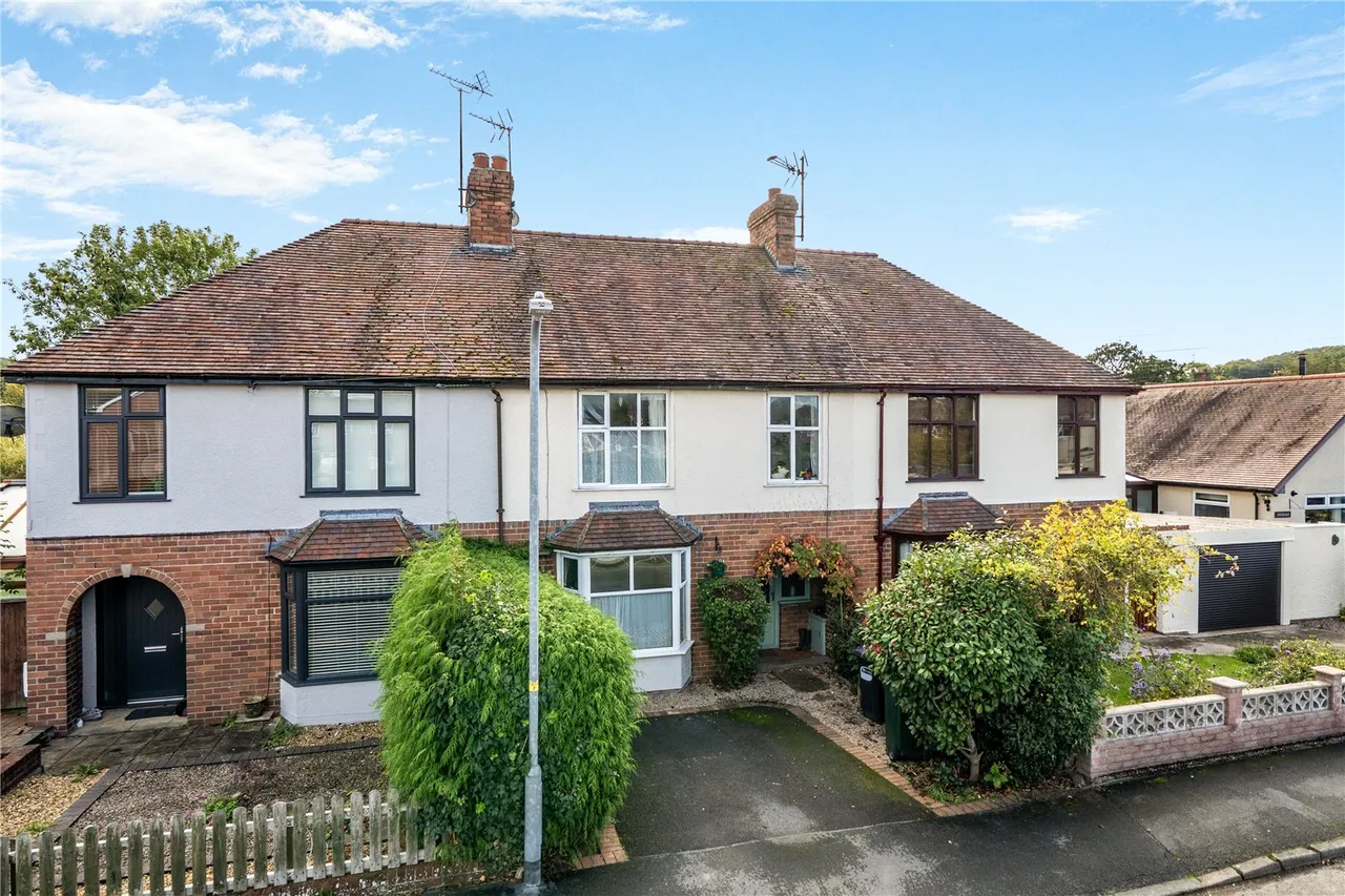 3 bed house for sale, Meadow Road, Craven Arms, SY7