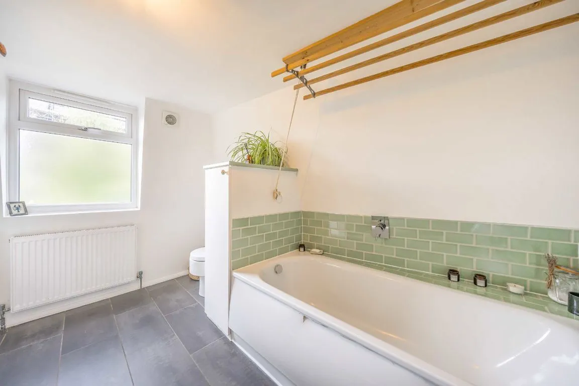 Aslett Street, SW18, photo 5